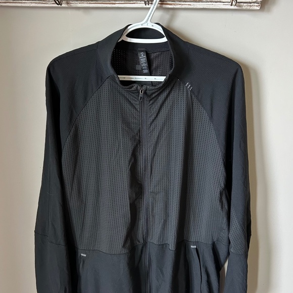 Men's Lululemon Full Zipper Jacket Black -Size  XXL - Picture 1 of 2